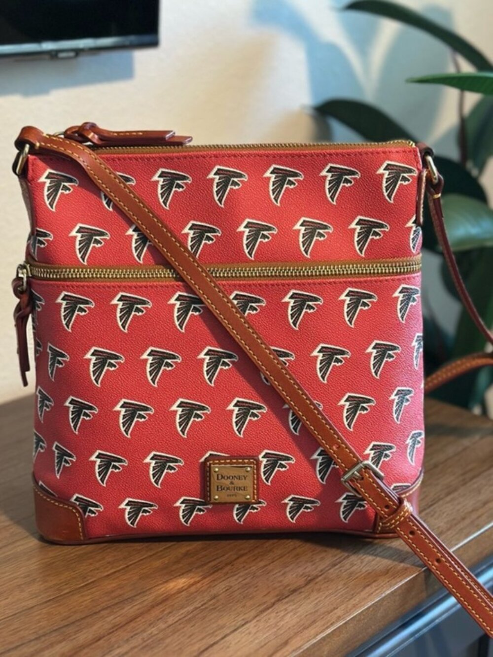 Dooney & Bourke Atlanta Falcons Crossbody Bag - Like New!
